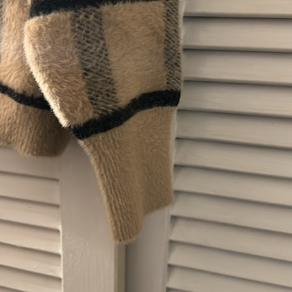 NWT - Cyrus Sweater Jacket - Picture 4 of 8